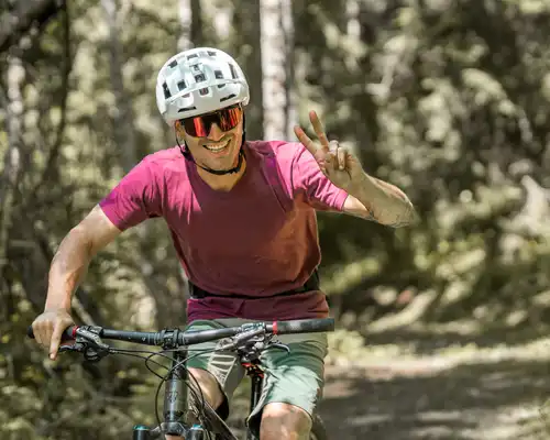 VTTiste heureux sur les pentes de Vaujany